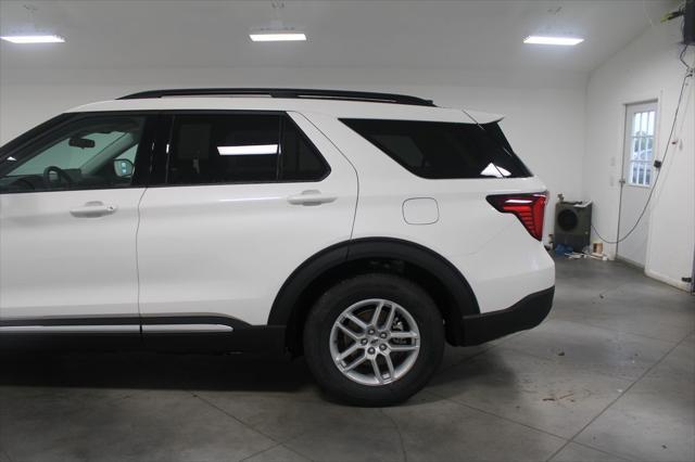 new 2025 Ford Explorer car, priced at $39,459