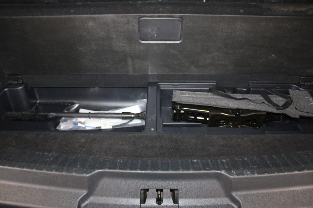 used 2024 Ford Expedition car, priced at $54,528