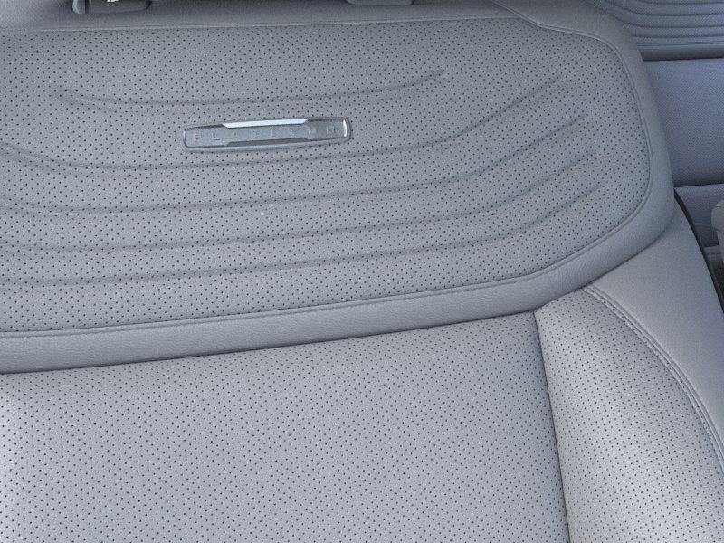 new 2025 Ford Expedition car, priced at $87,110