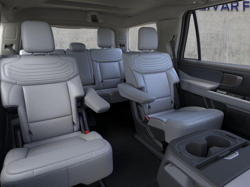 new 2025 Ford Expedition car, priced at $87,110