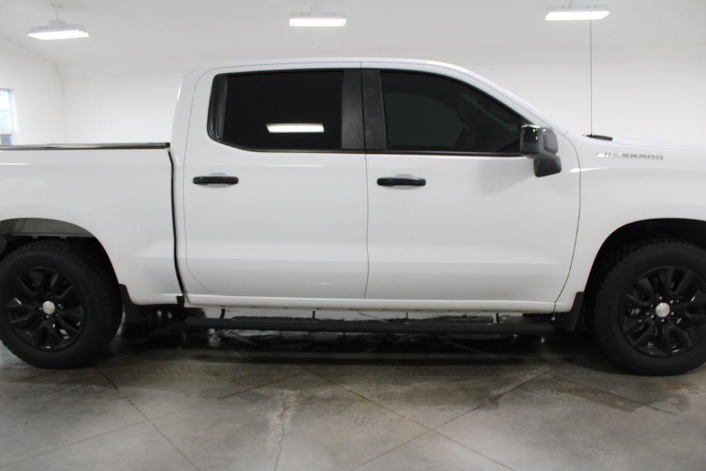 used 2021 Chevrolet Silverado 1500 car, priced at $30,000