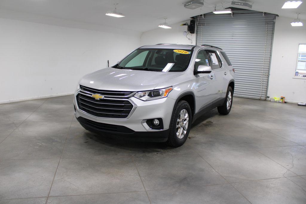 used 2019 Chevrolet Traverse car, priced at $17,398