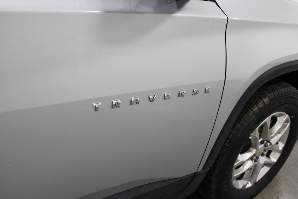 used 2019 Chevrolet Traverse car, priced at $17,398