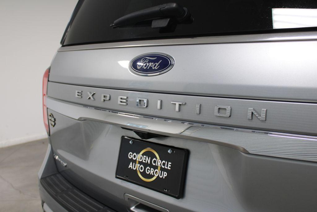 used 2024 Ford Expedition car, priced at $43,738