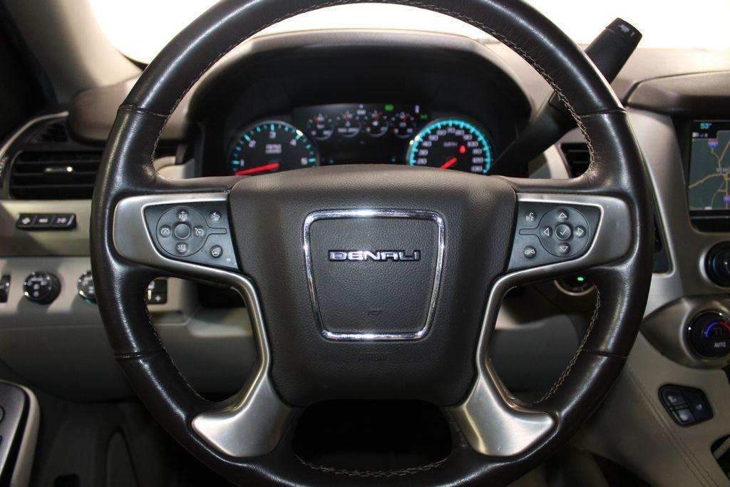 used 2020 GMC Yukon car, priced at $35,868