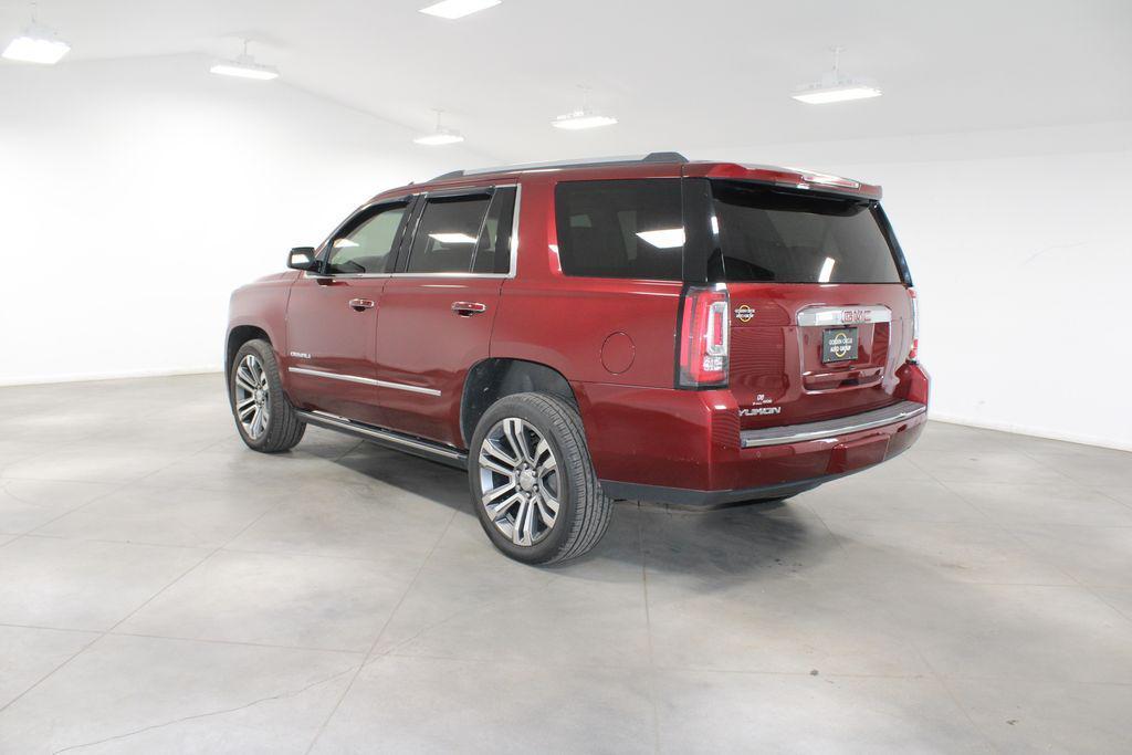 used 2020 GMC Yukon car, priced at $35,868