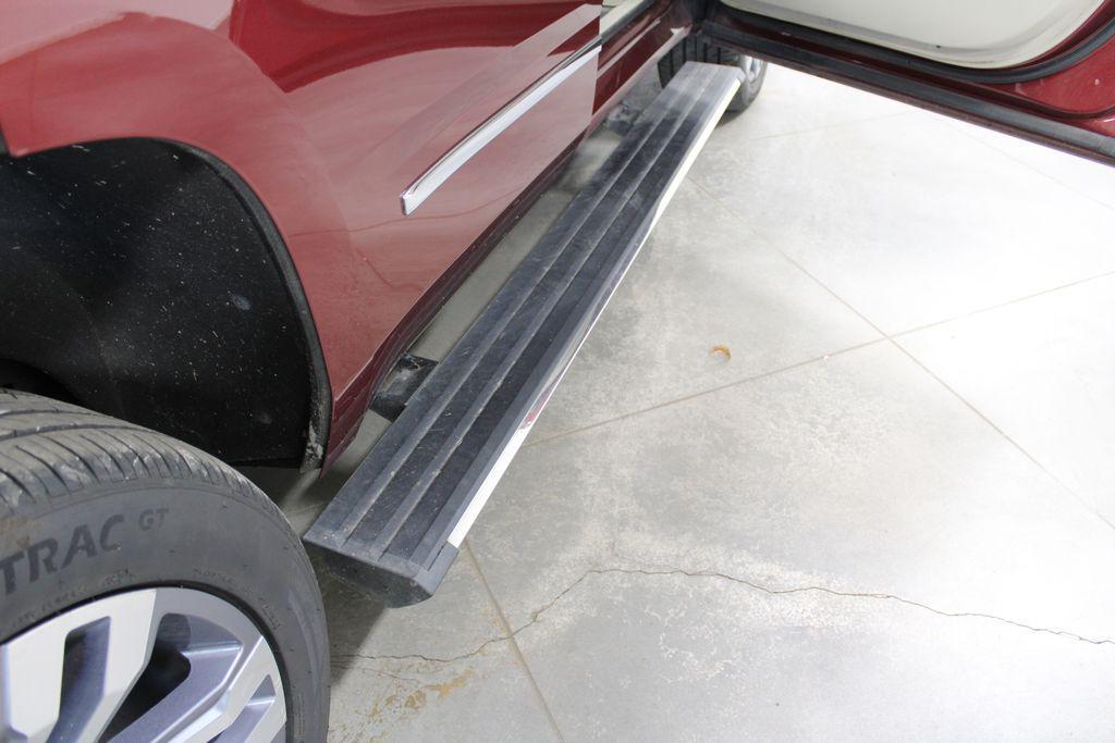 used 2020 GMC Yukon car, priced at $35,868