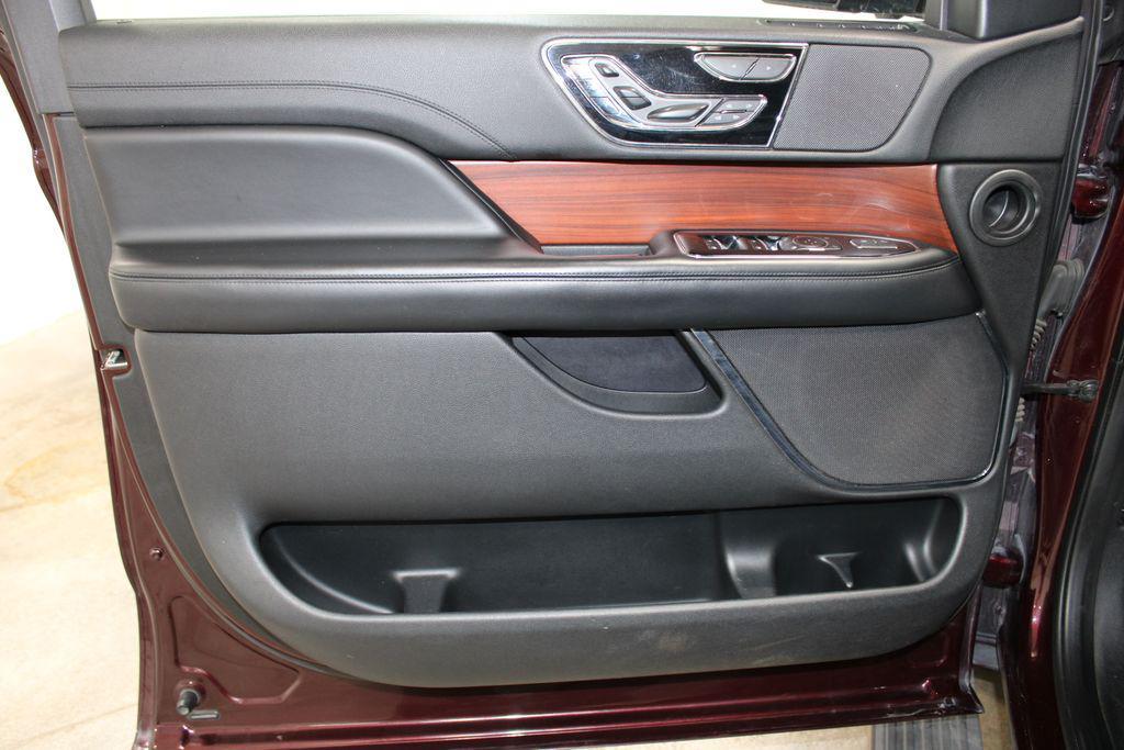 used 2021 Lincoln Navigator car, priced at $40,438