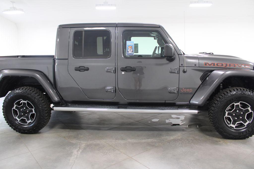 used 2022 Jeep Gladiator car, priced at $34,158