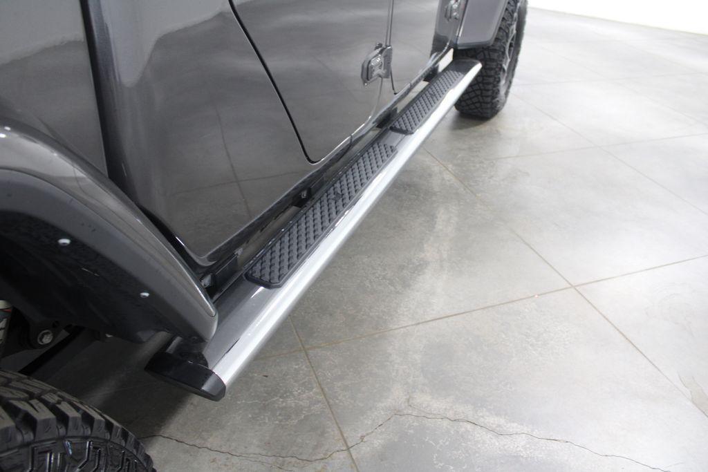 used 2022 Jeep Gladiator car, priced at $34,158