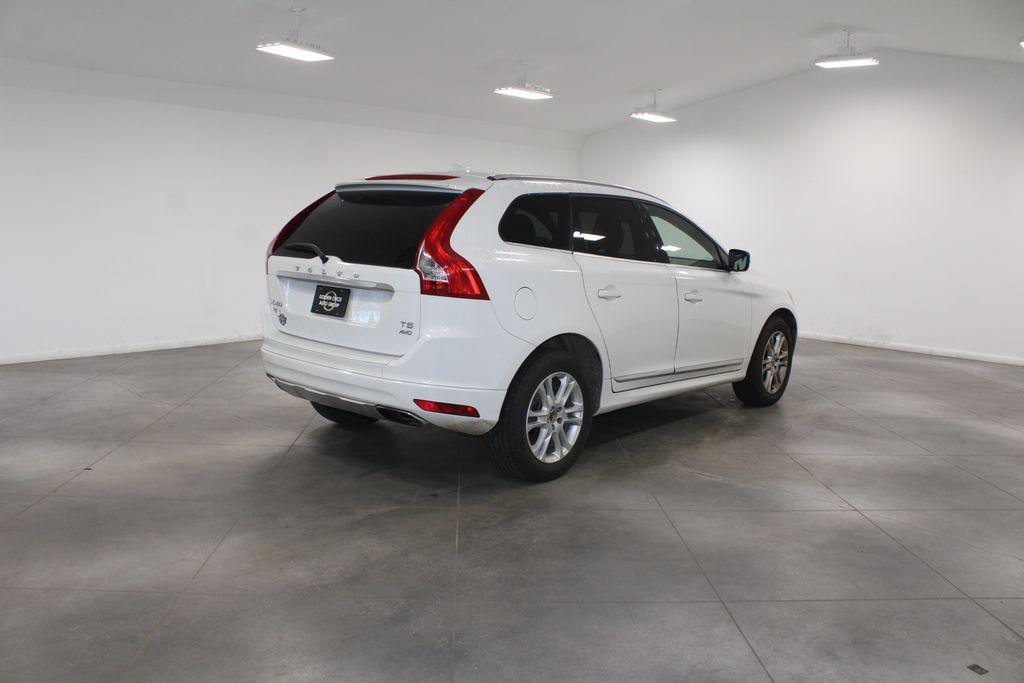 used 2015 Volvo XC60 car, priced at $9,488