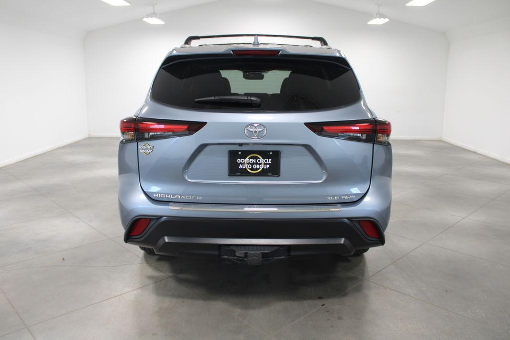 used 2024 Toyota Highlander car, priced at $39,448