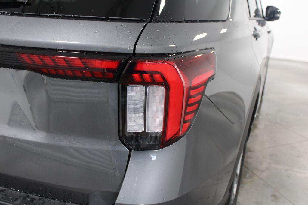 new 2025 Ford Explorer car, priced at $50,935