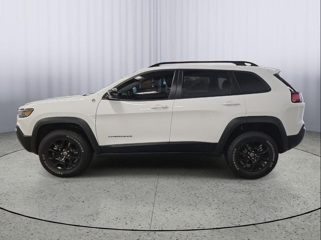 used 2022 Jeep Cherokee car, priced at $29,284