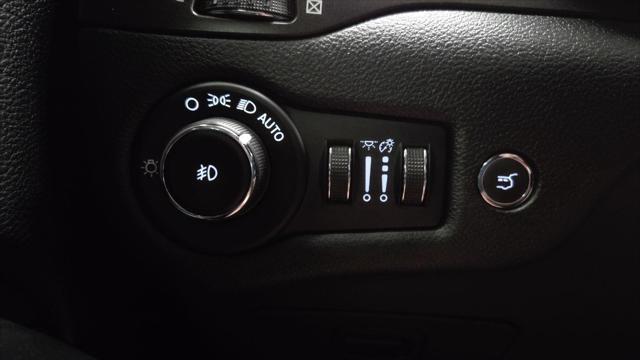 used 2022 Jeep Cherokee car, priced at $29,686