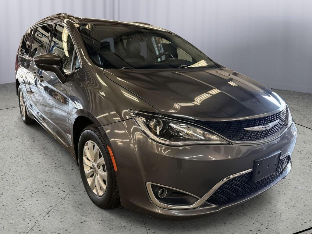 used 2019 Chrysler Pacifica car, priced at $14,995