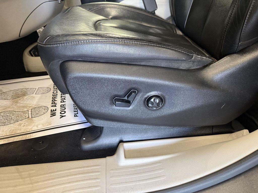 used 2019 Chrysler Pacifica car, priced at $14,995