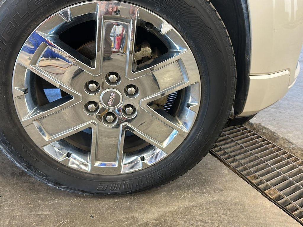 used 2014 GMC Acadia car, priced at $9,997