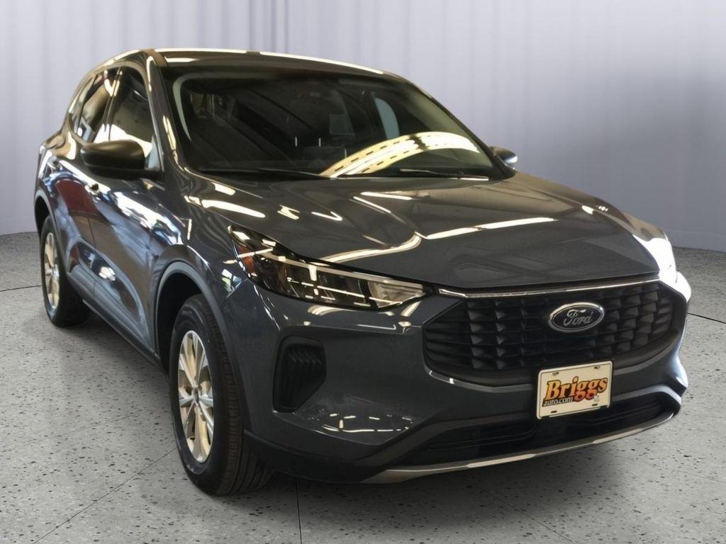 used 2025 Ford Escape car, priced at $23,500