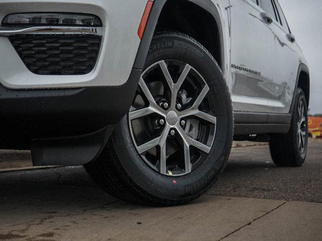 new 2025 Jeep Grand Cherokee car, priced at $42,599