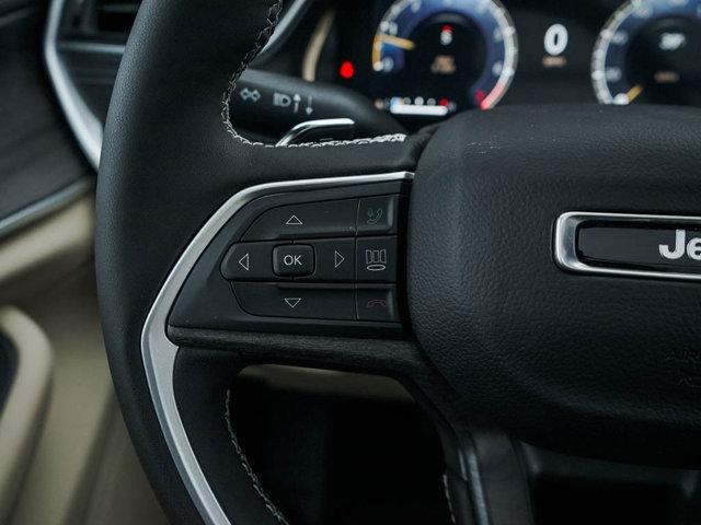 new 2025 Jeep Grand Cherokee car, priced at $48,749