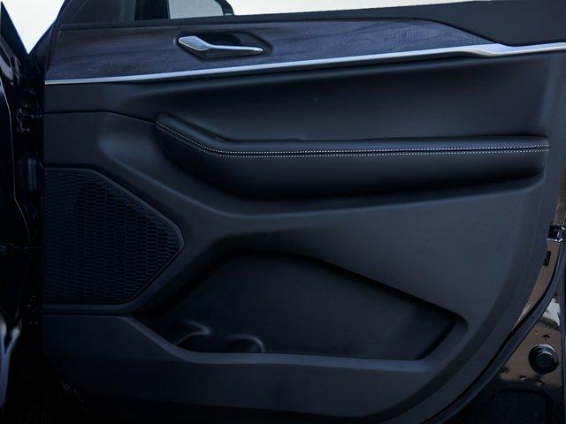 new 2025 Jeep Grand Cherokee car, priced at $48,177