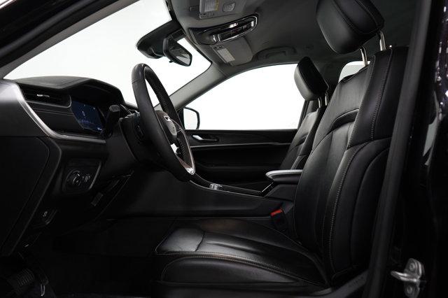 used 2023 Jeep Grand Cherokee car, priced at $35,999