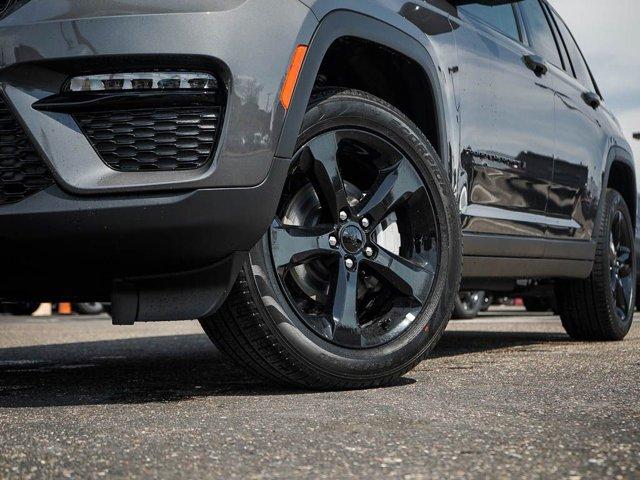 new 2025 Jeep Grand Cherokee car, priced at $50,449