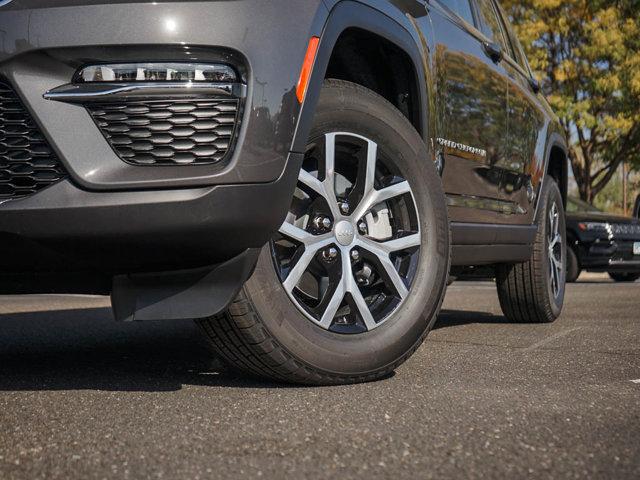 new 2025 Jeep Grand Cherokee car, priced at $44,499