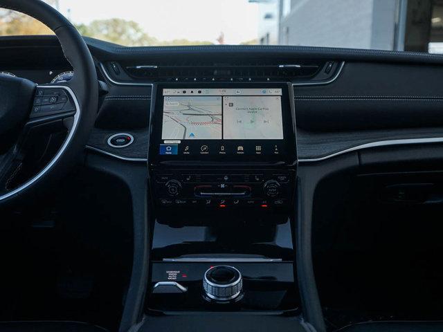 new 2025 Jeep Grand Cherokee car, priced at $50,749