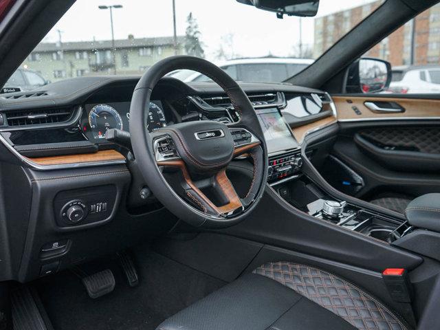 new 2025 Jeep Grand Cherokee car, priced at $65,599