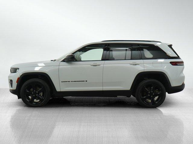 used 2023 Jeep Grand Cherokee car, priced at $30,998