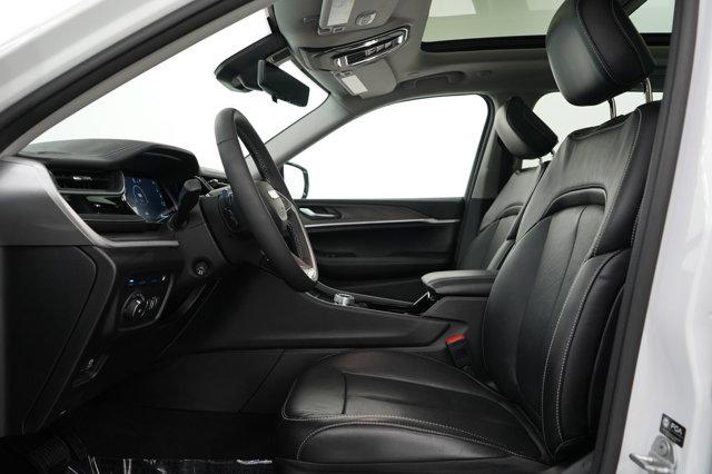 used 2023 Jeep Grand Cherokee car, priced at $36,599