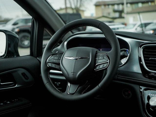 new 2025 Chrysler Pacifica Hybrid car, priced at $53,499