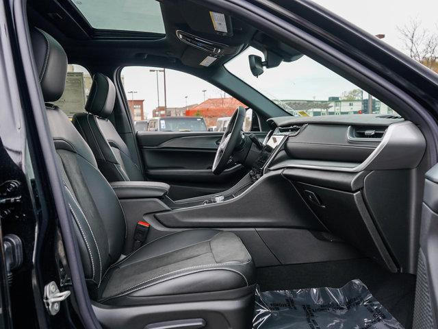 new 2024 Jeep Grand Cherokee car, priced at $42,499