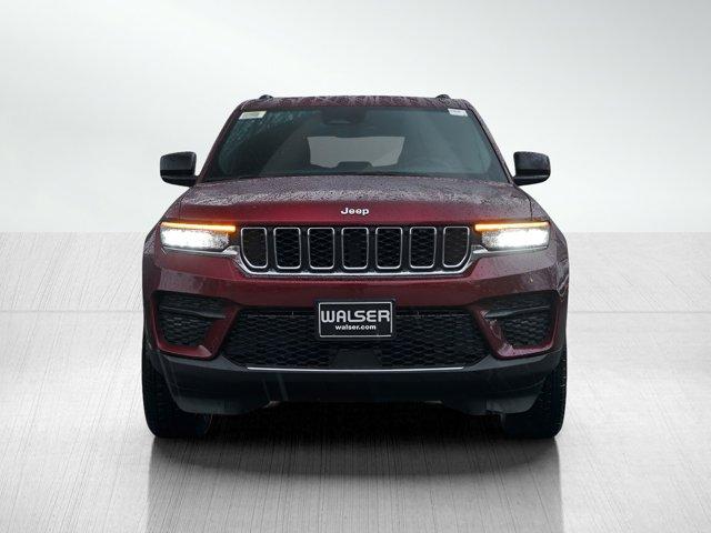 new 2025 Jeep Grand Cherokee car, priced at $40,799