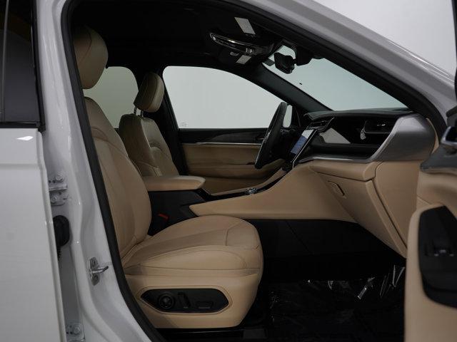 used 2023 Jeep Grand Cherokee car, priced at $32,999