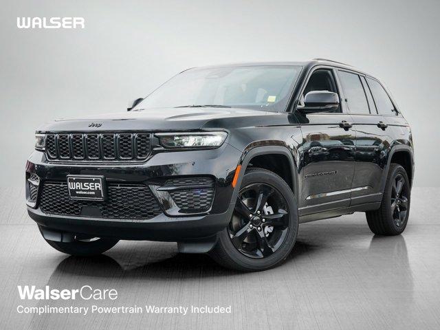 new 2025 Jeep Grand Cherokee car, priced at $44,599