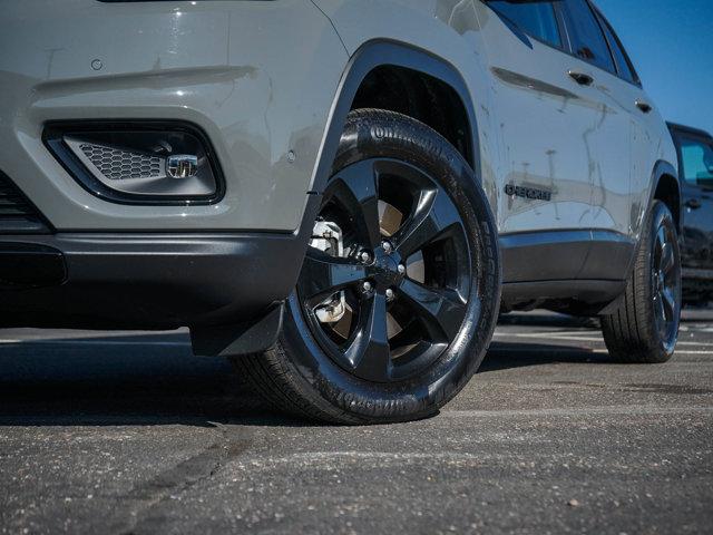 new 2023 Jeep Cherokee car, priced at $34,249