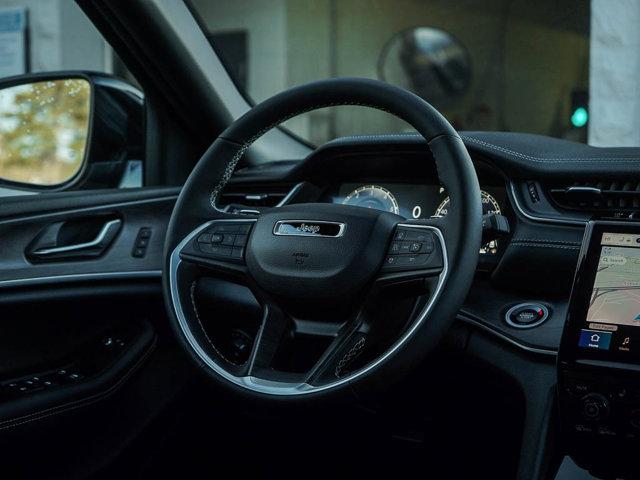 new 2025 Jeep Grand Cherokee car, priced at $50,949