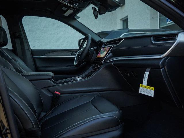 new 2025 Jeep Grand Cherokee car, priced at $50,949