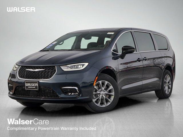 new 2025 Chrysler Pacifica car, priced at $44,149