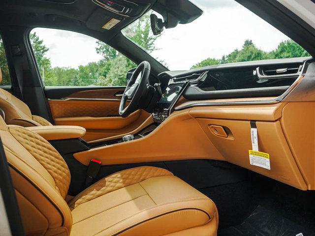 new 2025 Jeep Grand Cherokee car, priced at $66,695