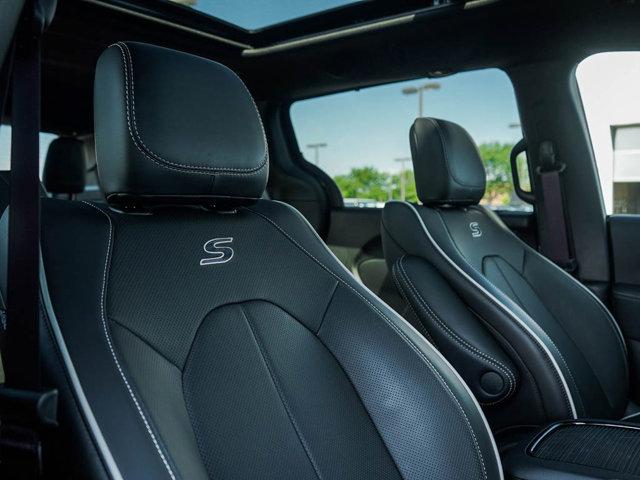 new 2026 Chrysler Pacifica car, priced at $52,805
