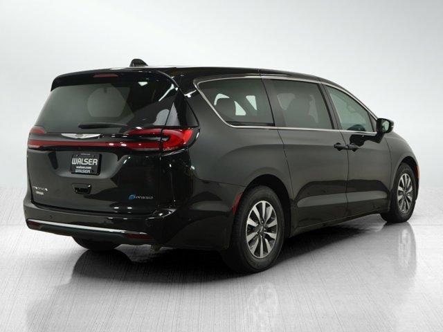 used 2023 Chrysler Pacifica Hybrid car, priced at $30,599