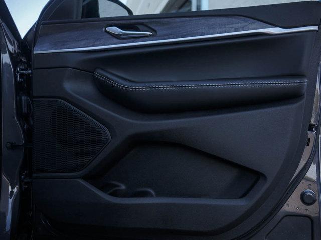 new 2025 Jeep Grand Cherokee car, priced at $42,349