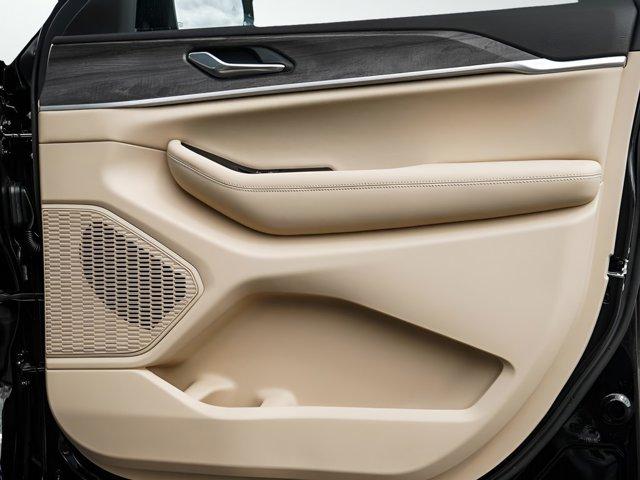 new 2025 Jeep Grand Cherokee L car, priced at $48,499