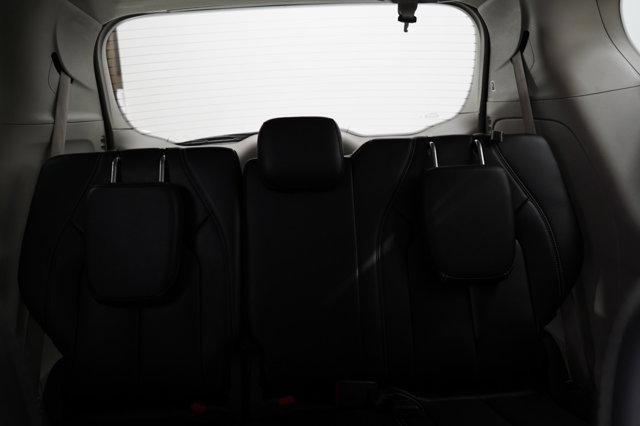 used 2023 Chrysler Pacifica Hybrid car, priced at $29,000