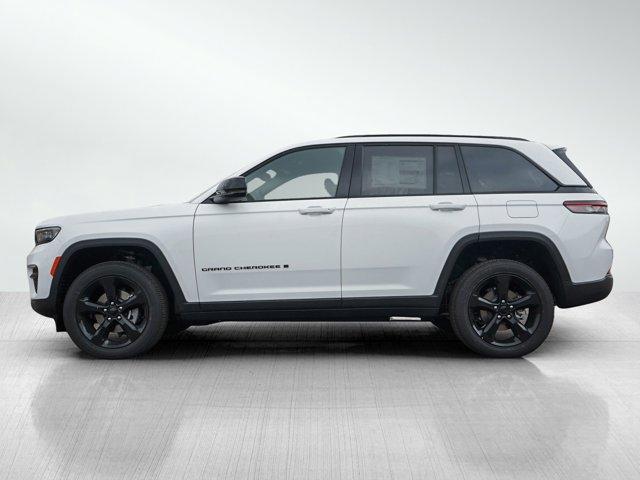 new 2024 Jeep Grand Cherokee car, priced at $42,999