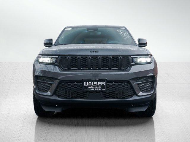 new 2024 Jeep Grand Cherokee car, priced at $45,170